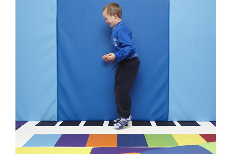 Newtonia - The Challenging Soft Play Room